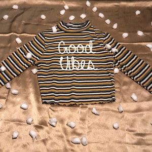 Long sleeve crop top